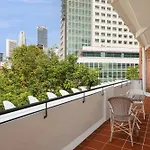 Maxwell Reserve Singapore, Autograph Collection